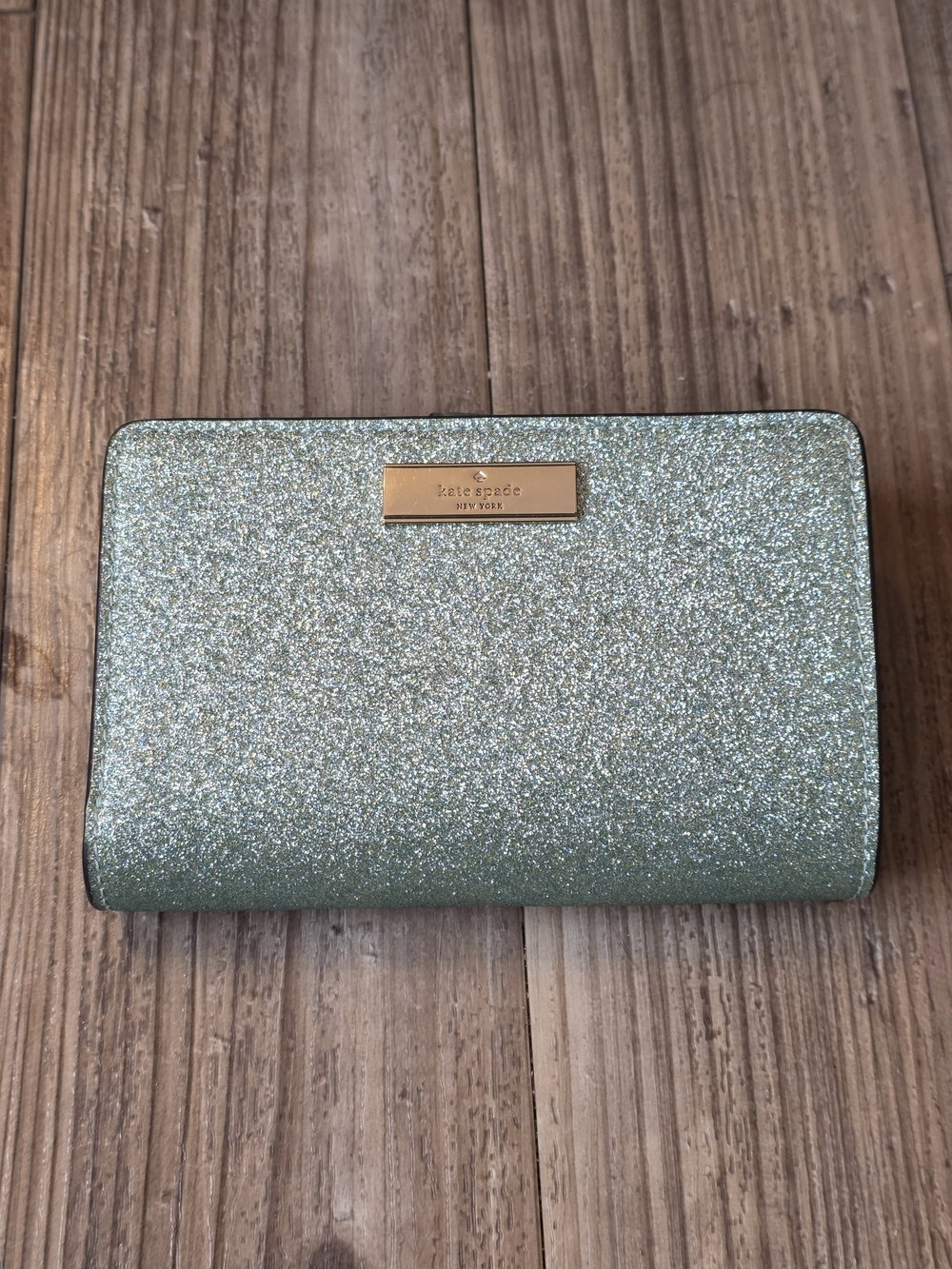 Kate Spade NWOT Kenzie Glitter Medium Compact Wallet